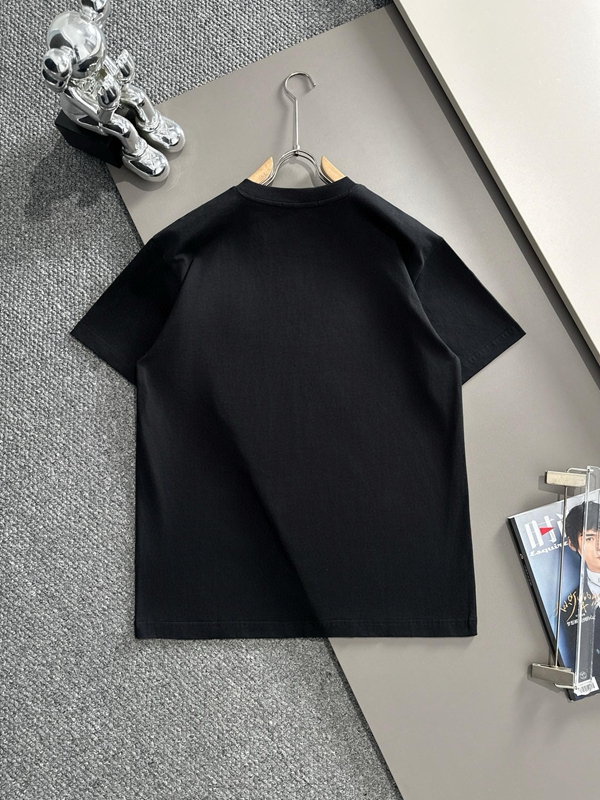 ブランドTシャツ背面デザイン